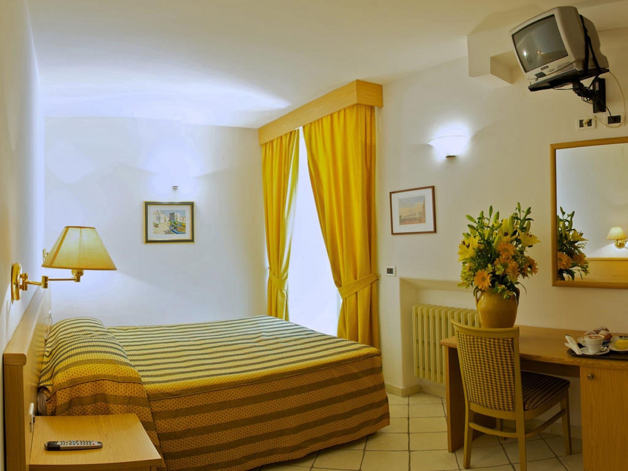 Hotel La Luna Ischia Buitenkant foto