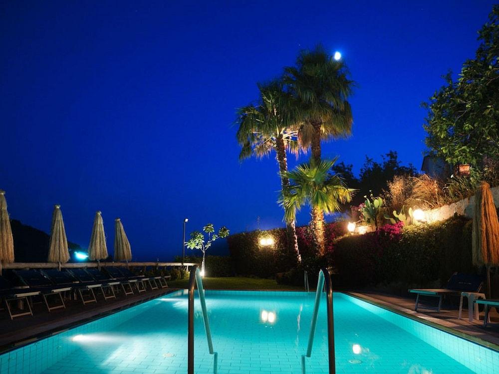 Hotel La Luna Ischia Buitenkant foto
