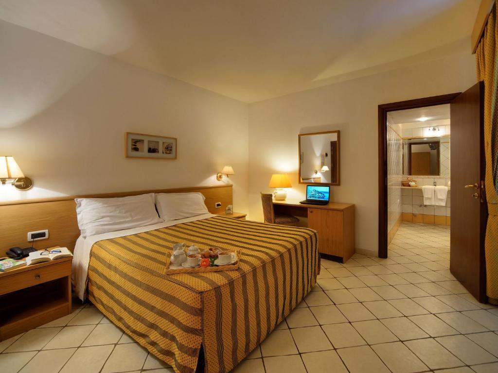 Hotel La Luna Ischia Kamer foto